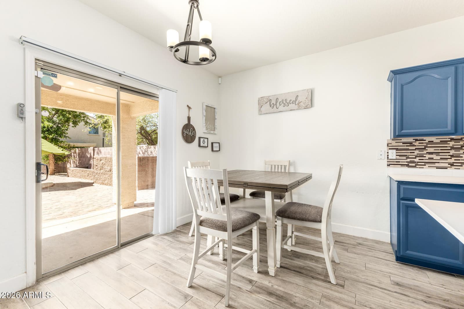 1677 E DIEGO Drive, Casa Grande, AZ 85122 — photo 15 of 47