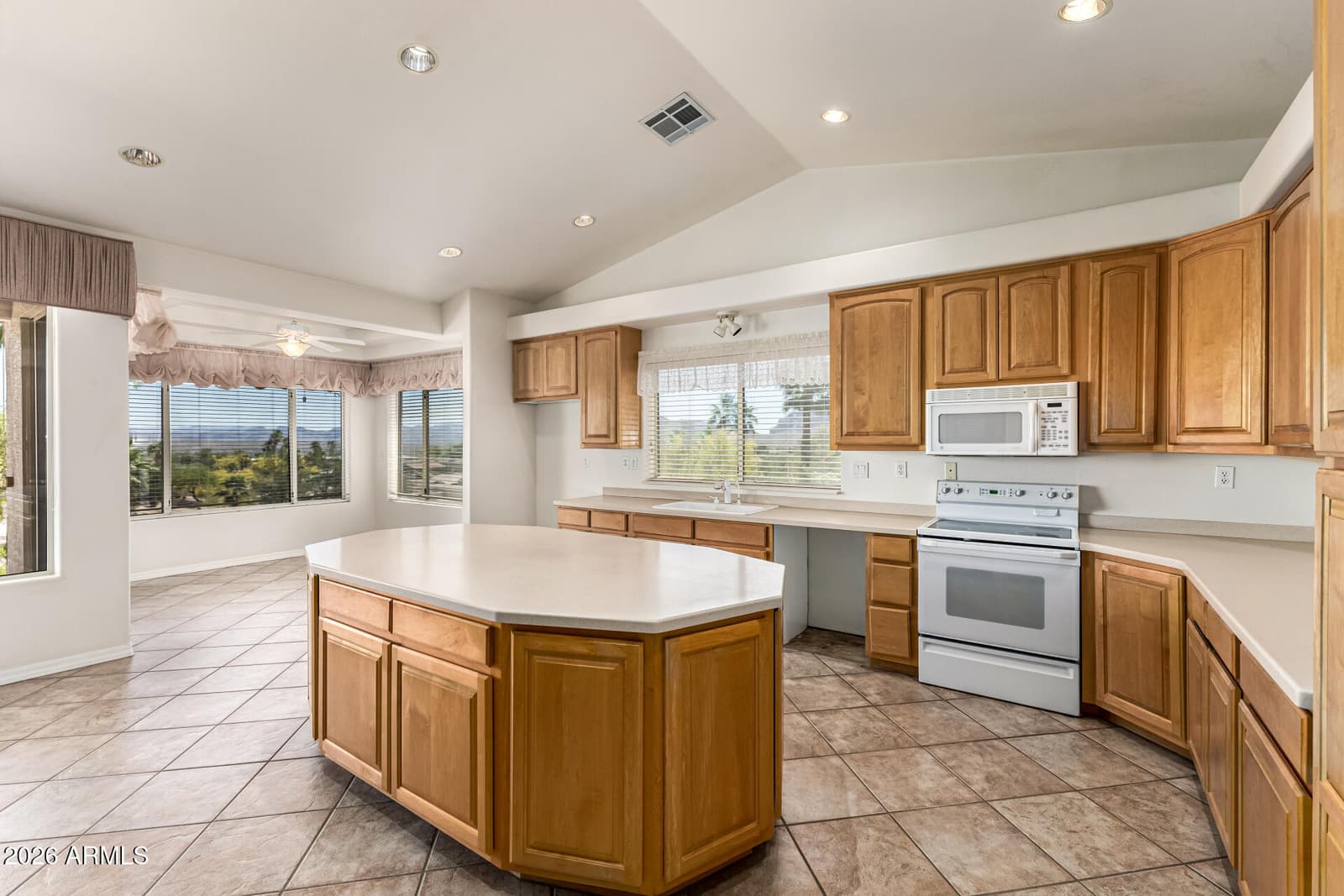11203 N Pheasant Plaza, Fountain Hills, AZ 85268 — photo 14 of 66