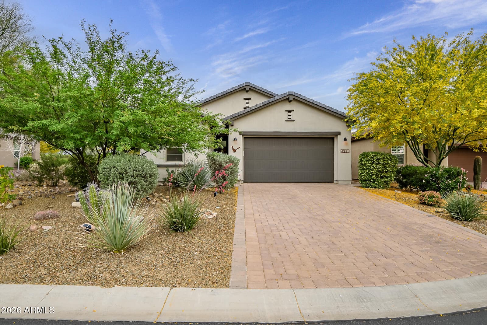 4221 Sawbuck Way, Wickenburg, AZ 85390 — photo 2 of 61