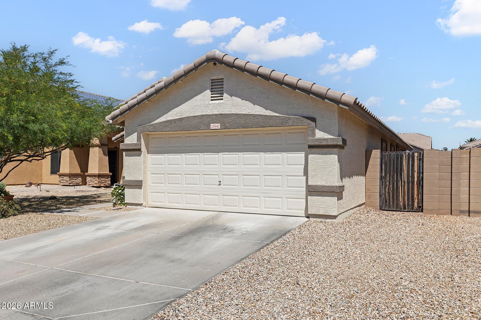 25542 W PIONEER Street, Buckeye, AZ 85326 — photo 6 of 60