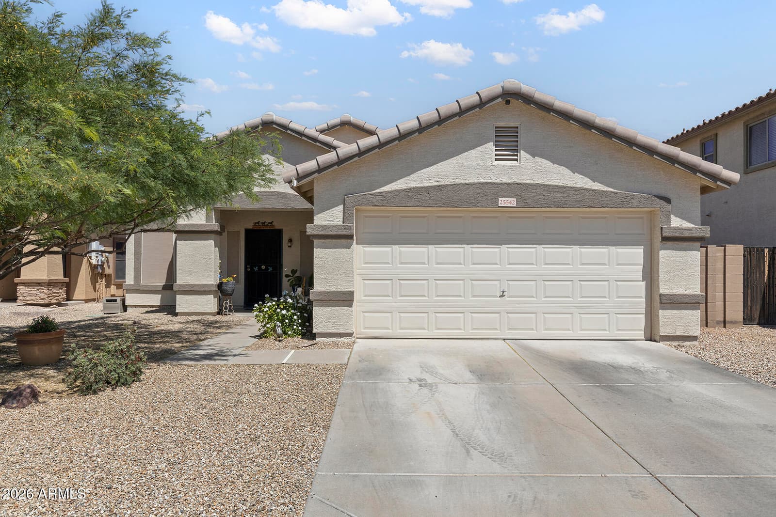 25542 W PIONEER Street, Buckeye, AZ 85326 — photo 1 of 60