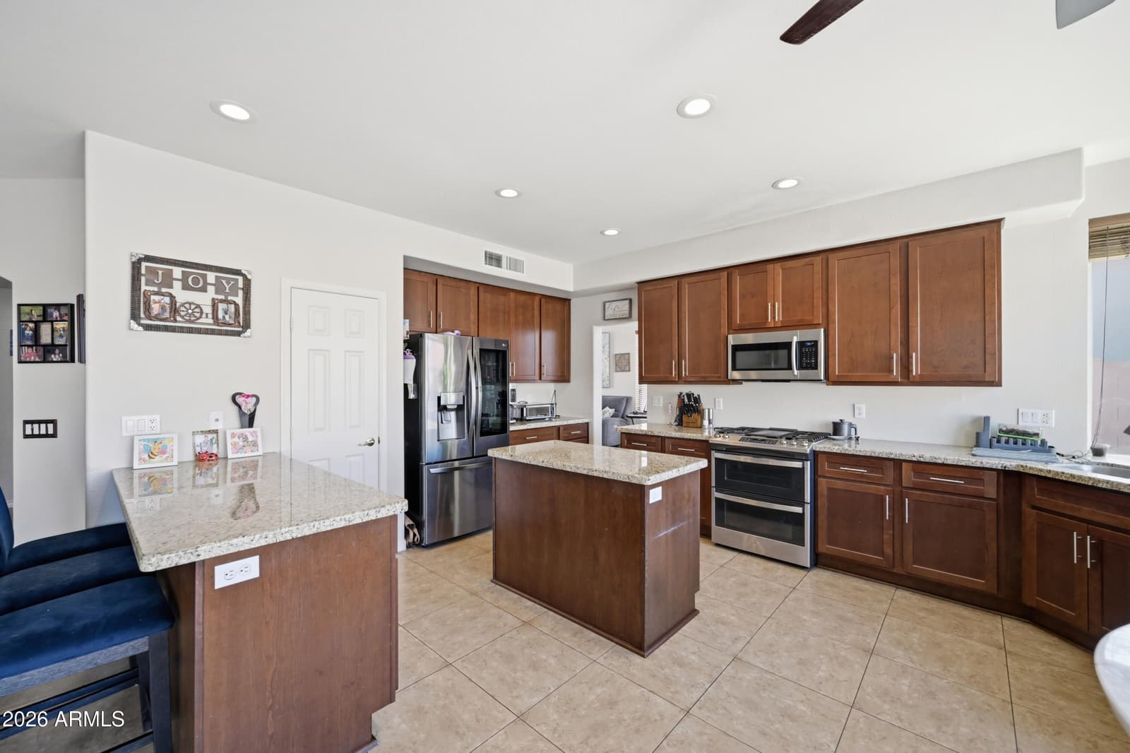 5960 W Lone Cactus Drive, Glendale, AZ 85308 — photo 11 of 34