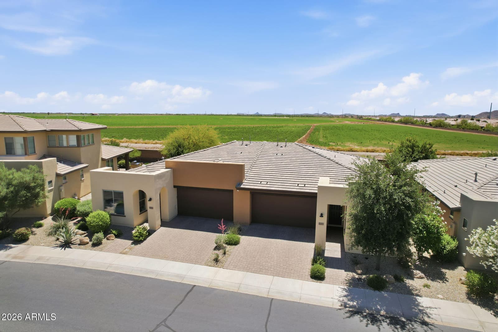 905 E COBBLE STONE Drive, Queen Creek, AZ 85140 — photo 2 of 61