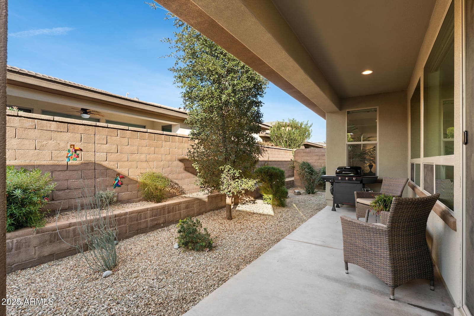678 E COBBLE STONE Drive, Queen Creek, AZ 85140 — photo 12 of 44