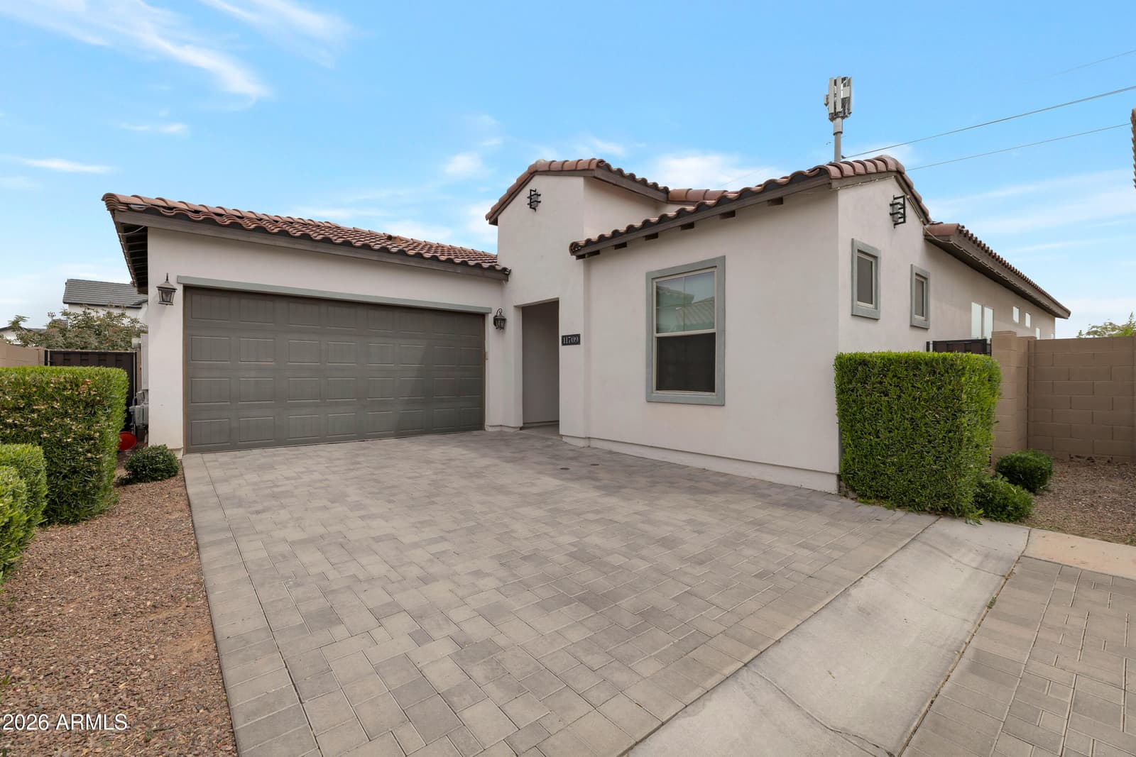 11709 N Luckenbach Street, Surprise, AZ 85388 — photo 3 of 46