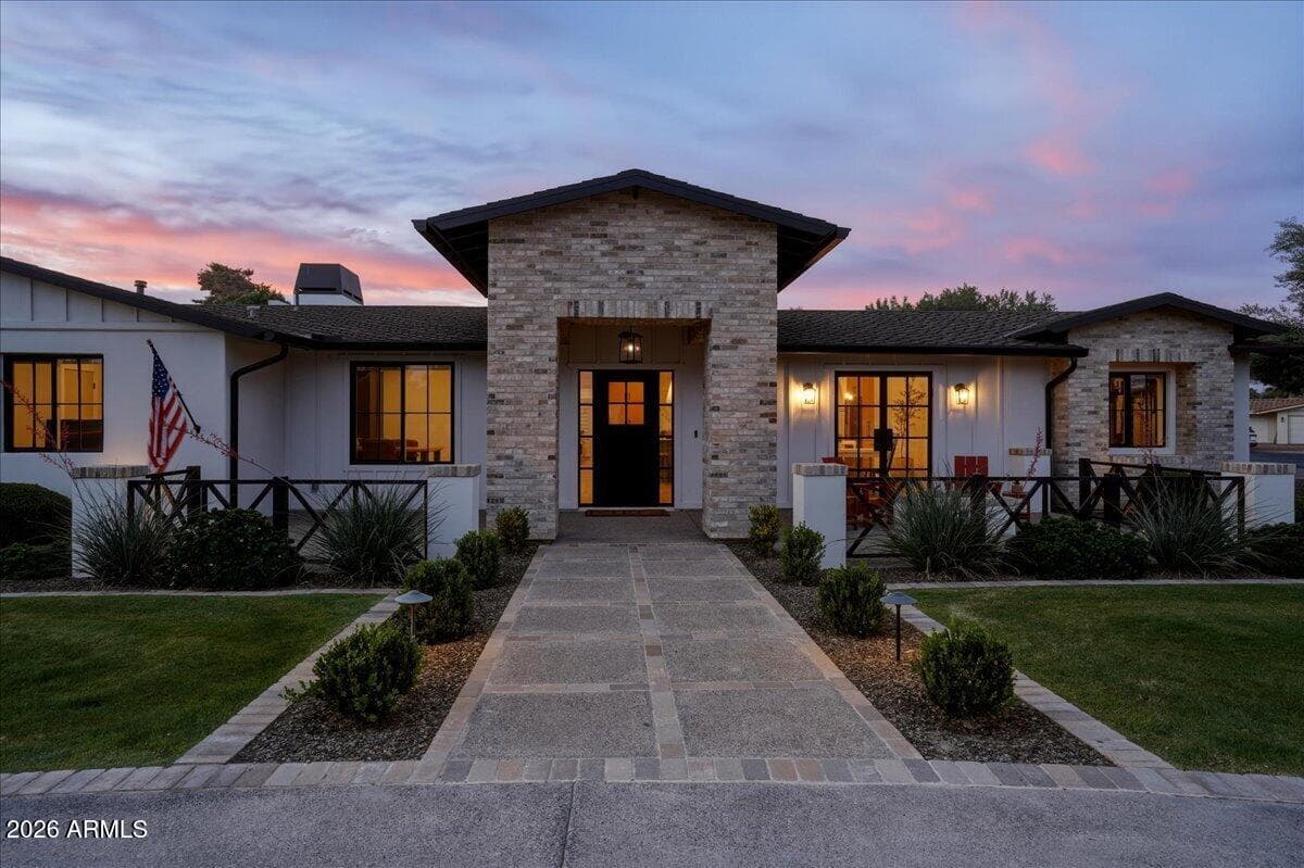 180 E BIRD Lane, Litchfield Park, AZ 85340