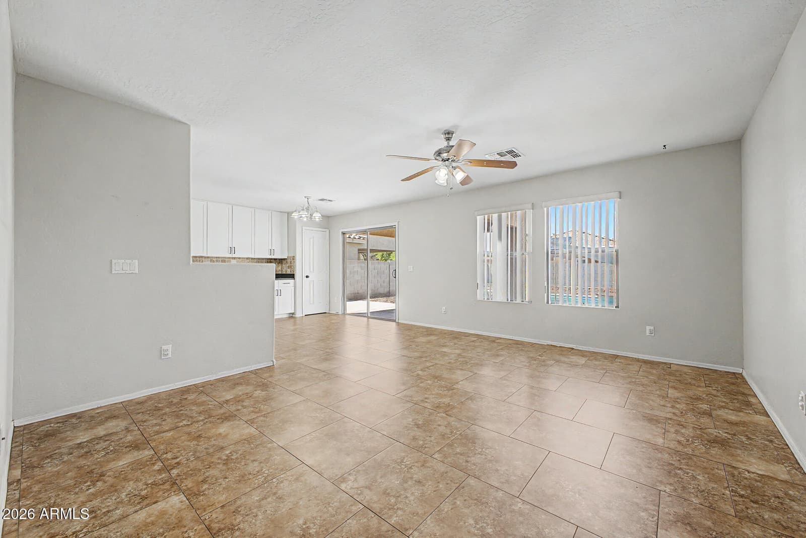 656 W BARRUS Street, Casa Grande, AZ 85122 — photo 13 of 38