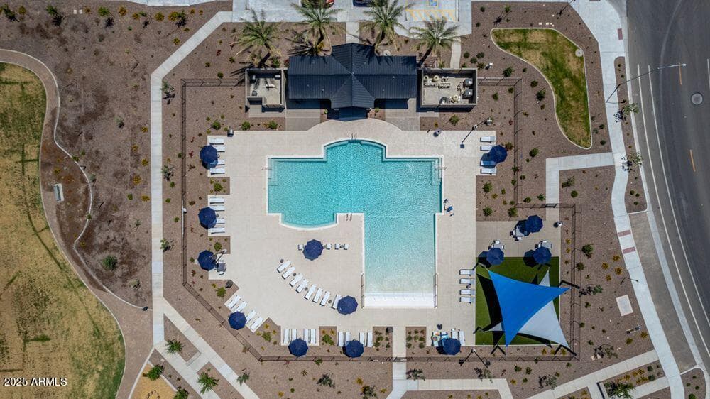 17629 W SOLANO Drive, Litchfield Park, AZ 85340 — photo 7 of 19