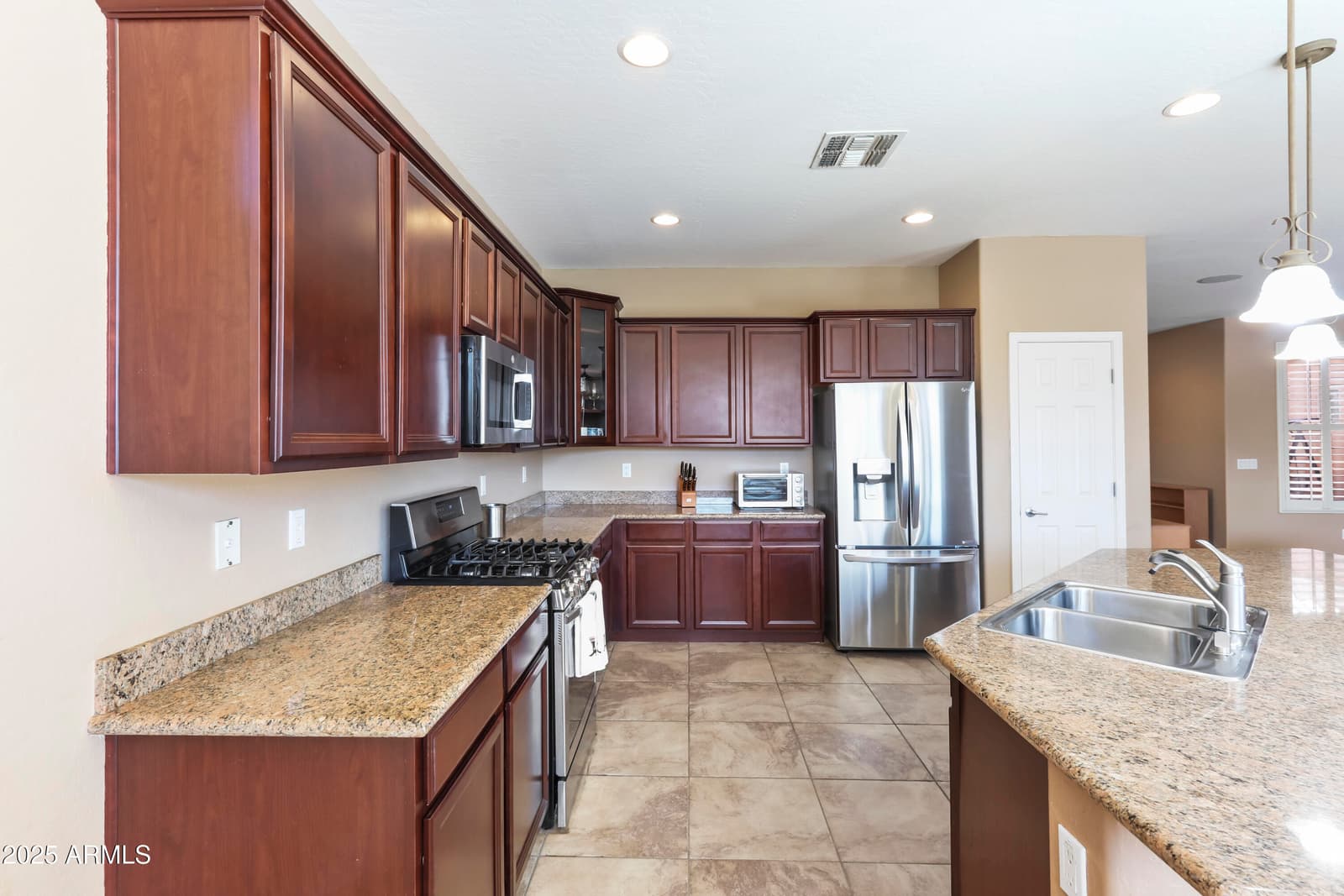20934 N SWEET DREAMS Drive, Maricopa, AZ 85138 — photo 9 of 39