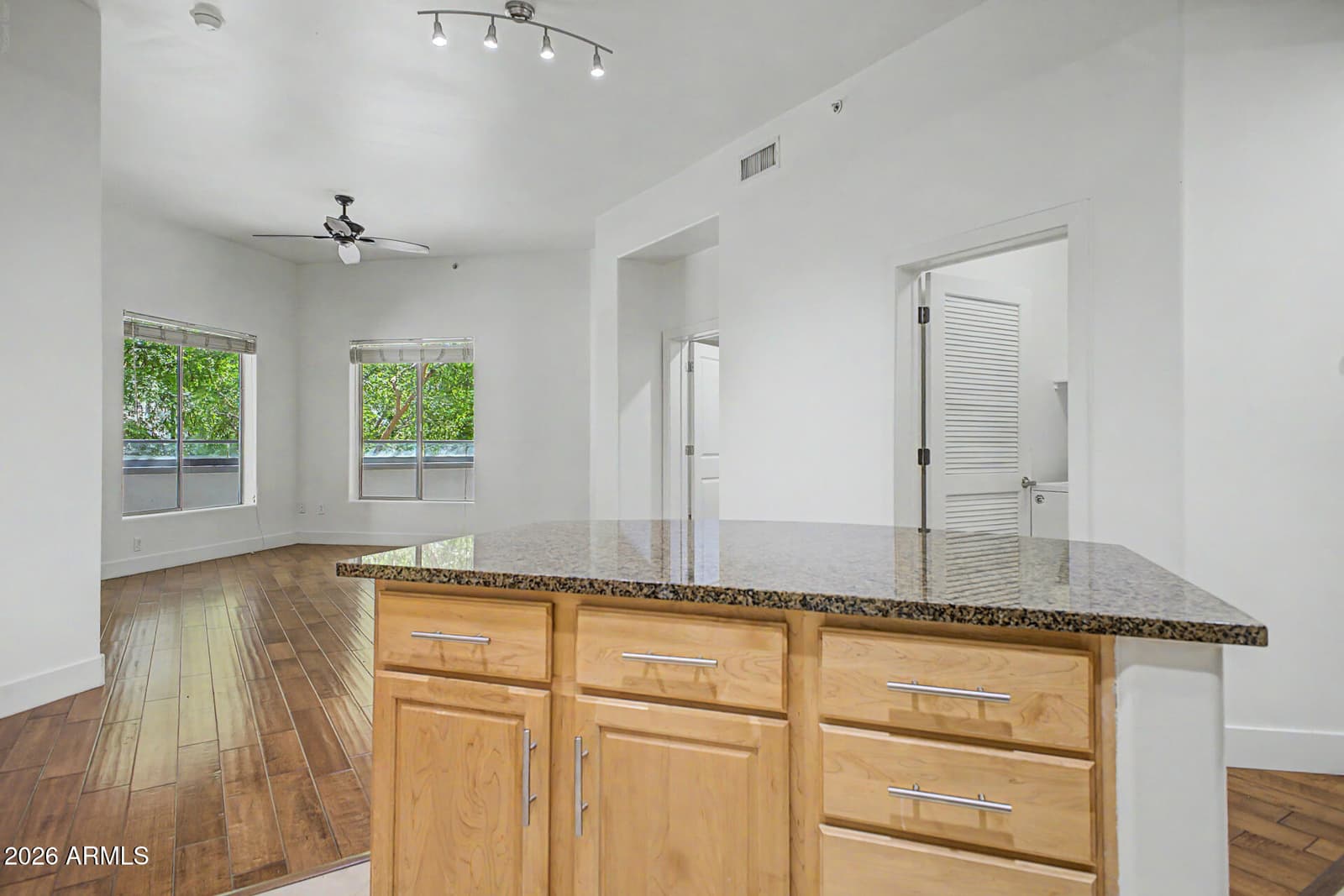 945 E Playa Del Norte Drive 1007, Tempe, AZ 85288 — photo 11 of 51