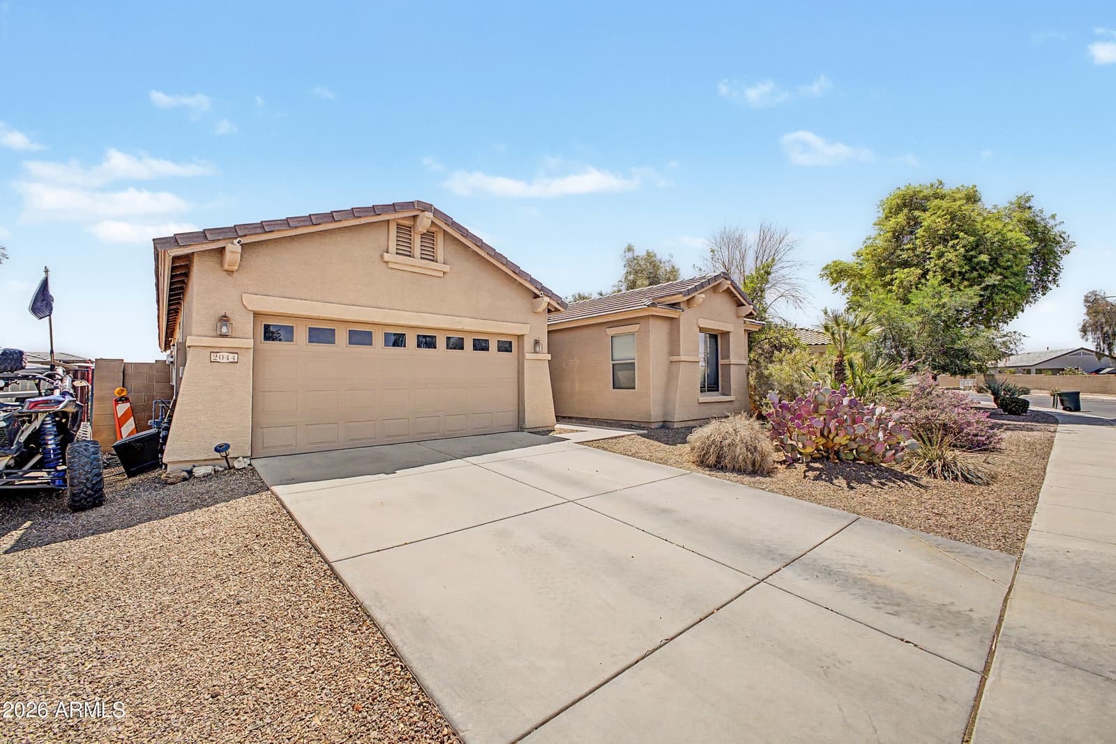 2044 N Montclair Lane, Casa Grande, AZ 85122 — photo 2 of 22