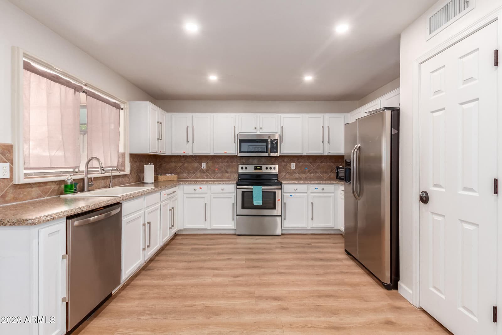 1340 E 12TH Street, Casa Grande, AZ 85122 — photo 10 of 18