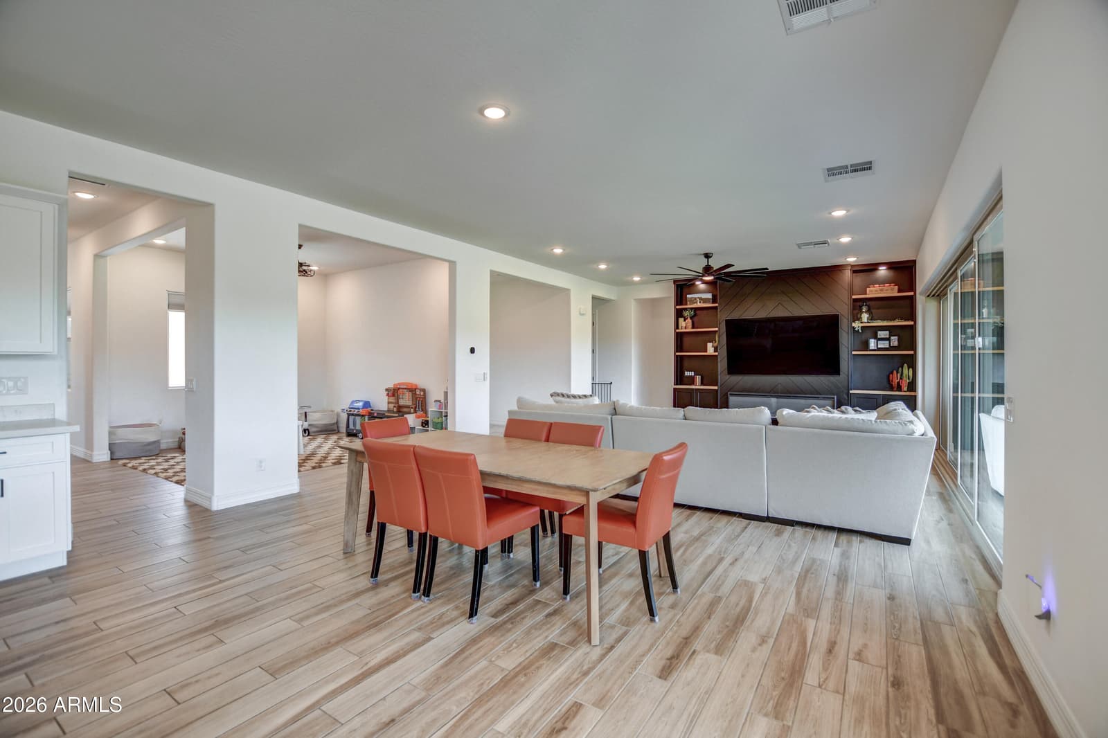 43607 N NATIONAL Court, New River, AZ 85087 — photo 14 of 58