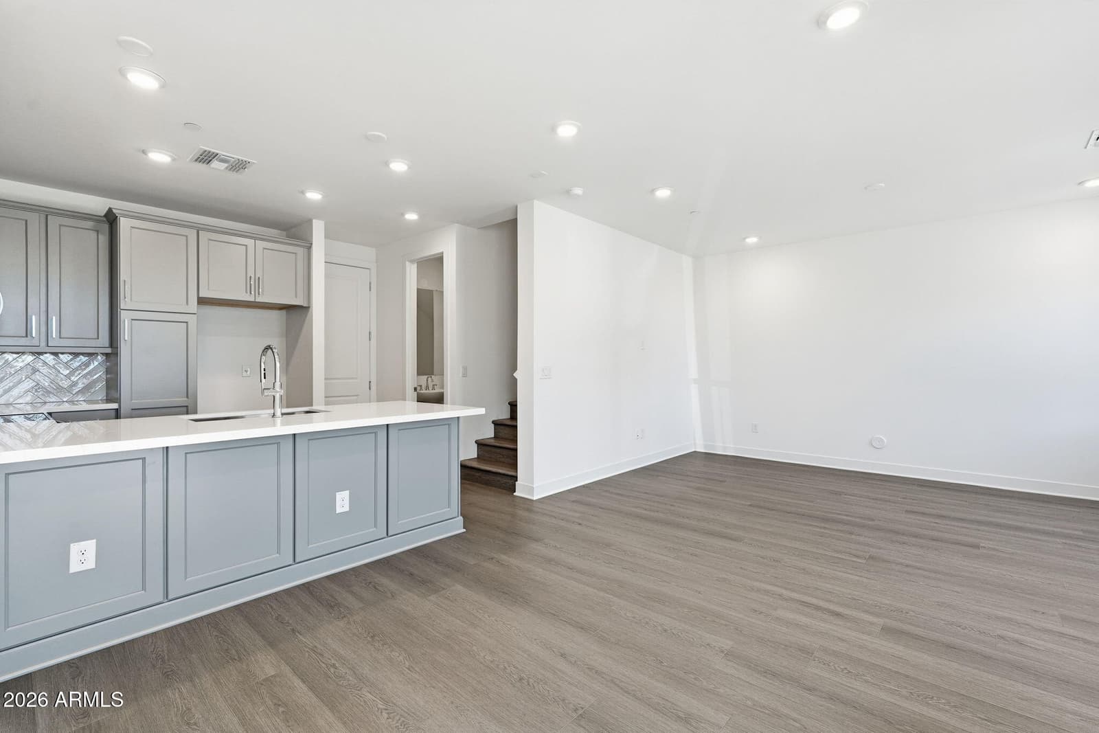 2121 W SONORAN DESERT Drive 80, Phoenix, AZ 85085 — photo 19 of 23