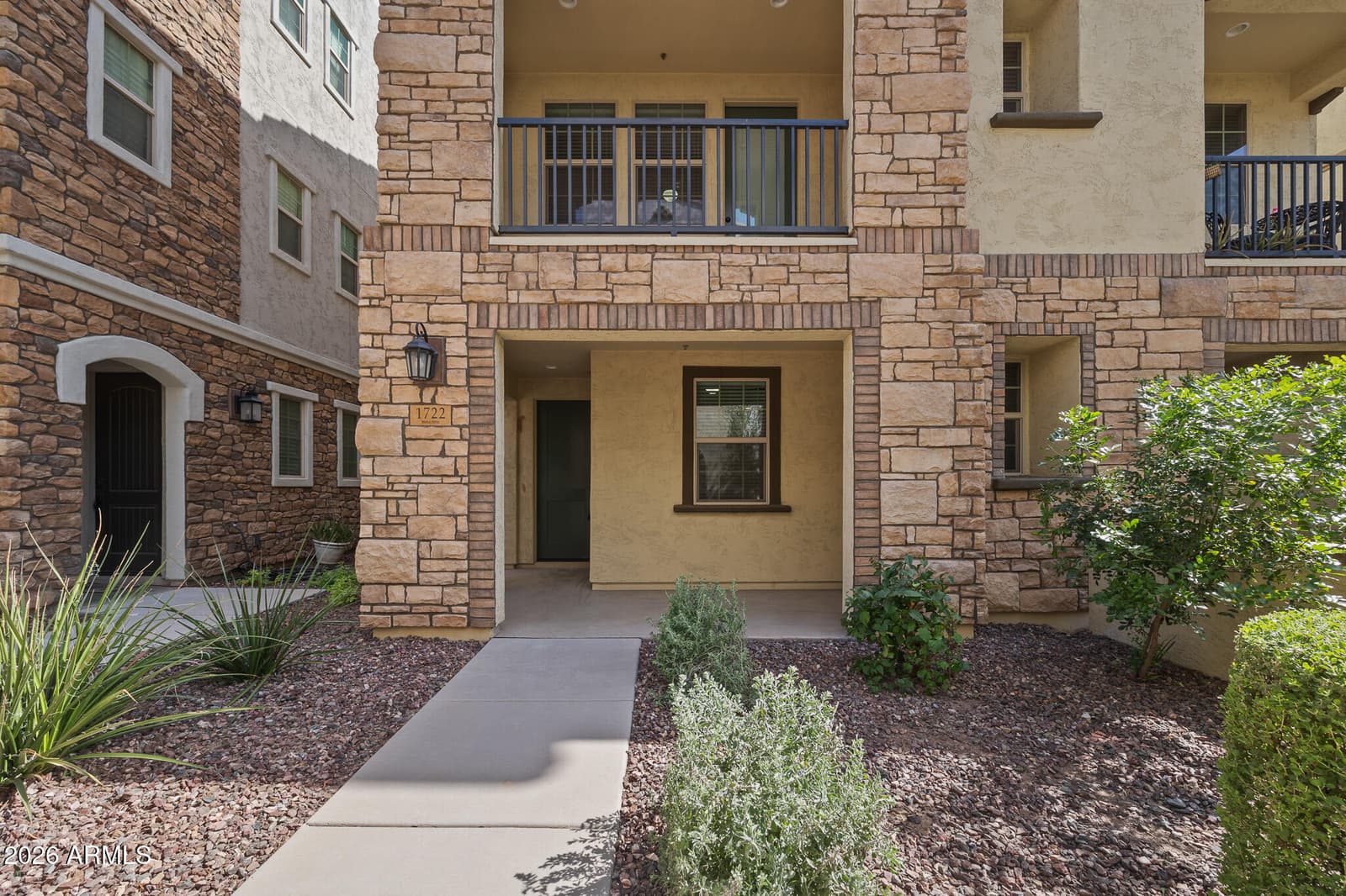 1722 E DOGWOOD Lane, Gilbert, AZ 85295 — photo 3 of 34