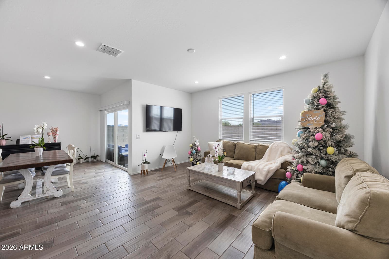 1545 E Mason Drive, Casa Grande, AZ 85122 — photo 2 of 42