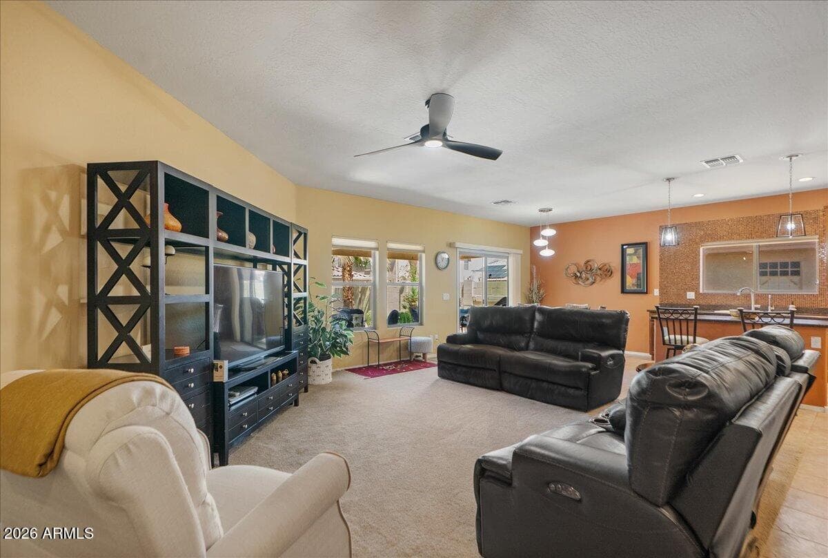 658 W Silver Reef Court, Casa Grande, AZ 85122 — photo 10 of 47