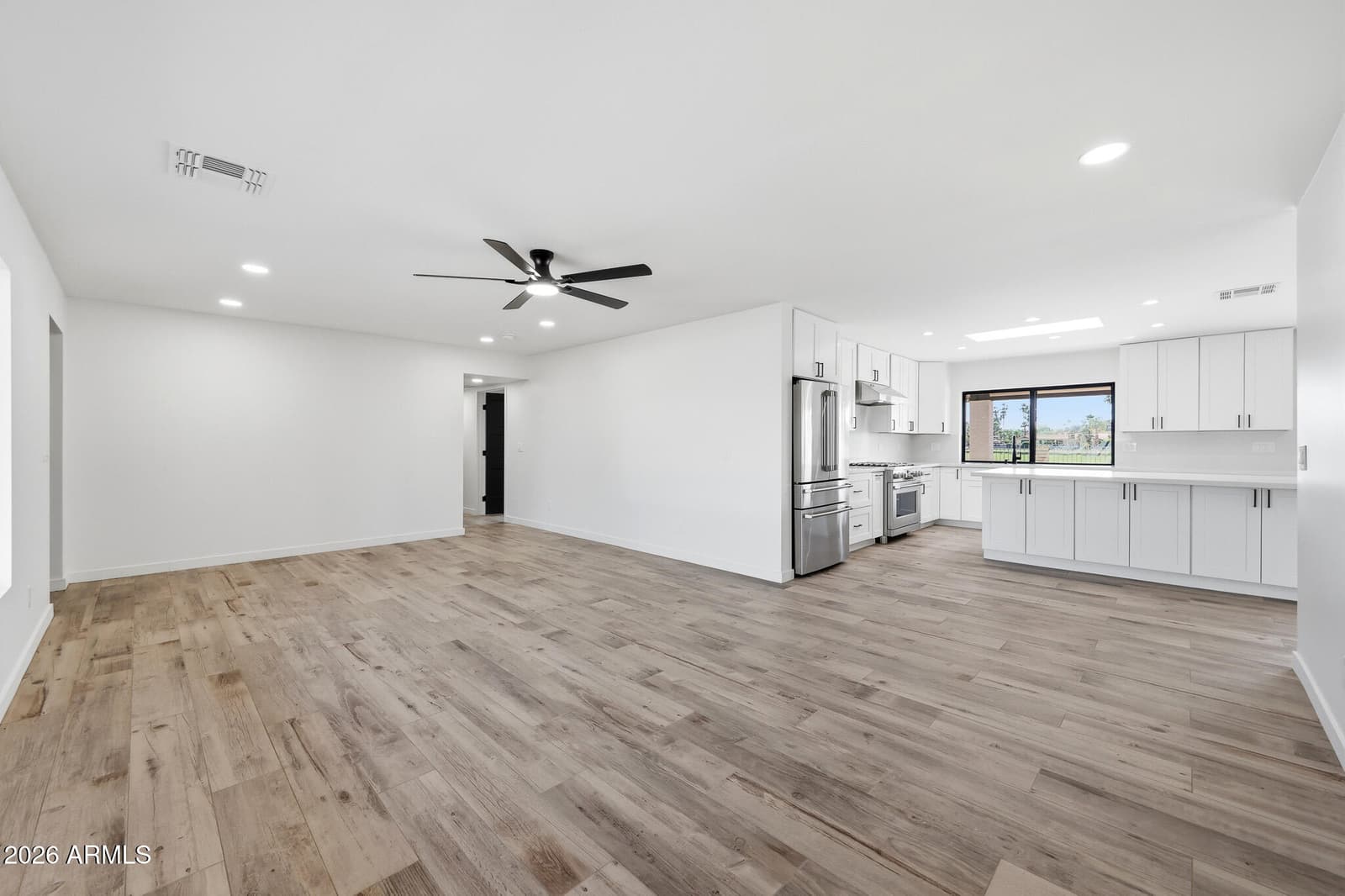 1124 N VILLA NUEVA Drive, Litchfield Park, AZ 85340 — photo 18 of 46