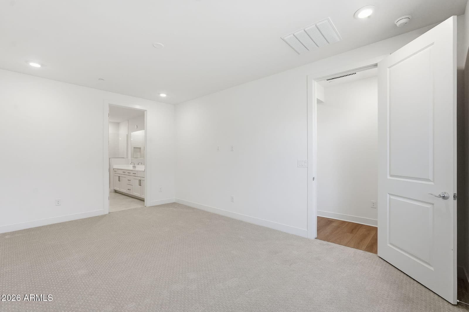 2121 W SONORAN DESERT Drive 81, Phoenix, AZ 85085 — photo 27 of 28