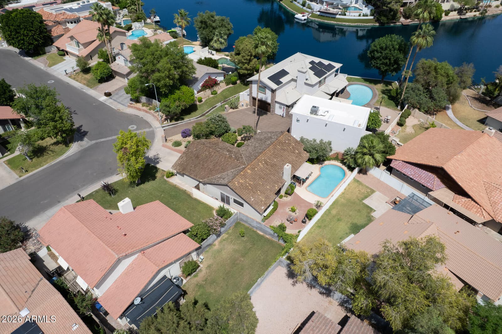 975 E LOBSTER TRAP Lane, Tempe, AZ 85283 — photo 35 of 41