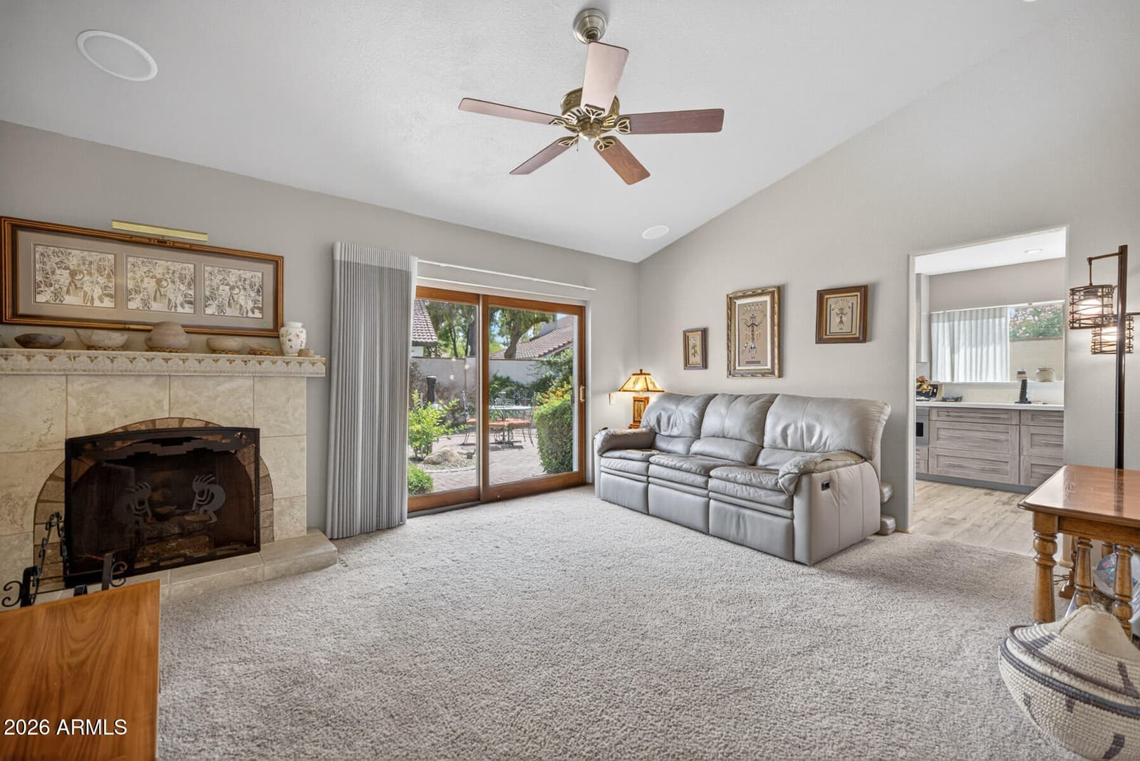 975 E LOBSTER TRAP Lane, Tempe, AZ 85283 — photo 7 of 41