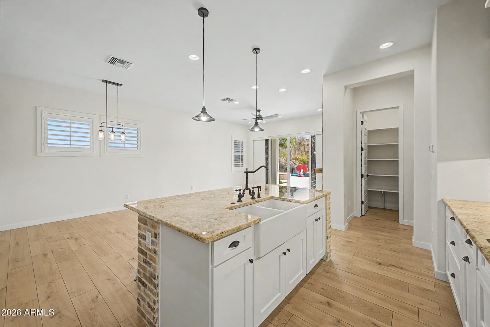 3233 W HORIZON Drive, Phoenix, AZ 85086 — photo 14 of 49