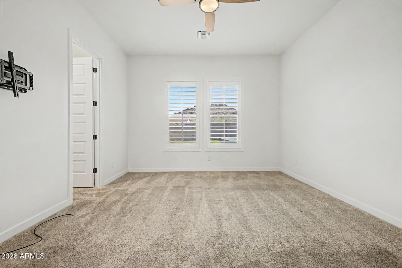 3233 W HORIZON Drive, Phoenix, AZ 85086 — photo 19 of 49