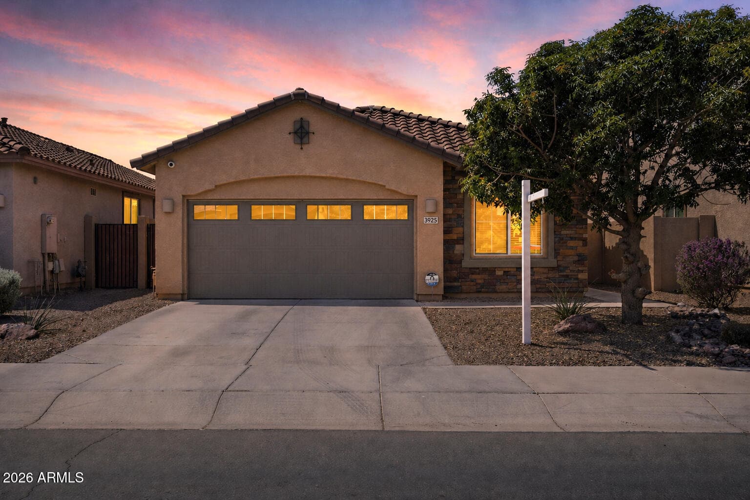 3925 E NARROWLEAF Drive, Gilbert, AZ 85298 — photo 1 of 75