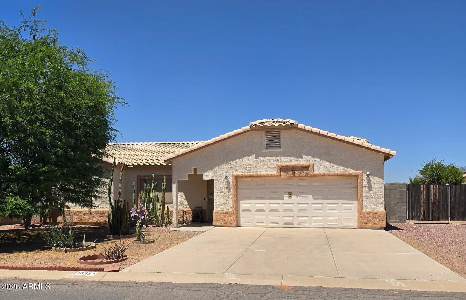 10324 W Grayback Drive, Arizona City, AZ 85123 — photo 1 of 28