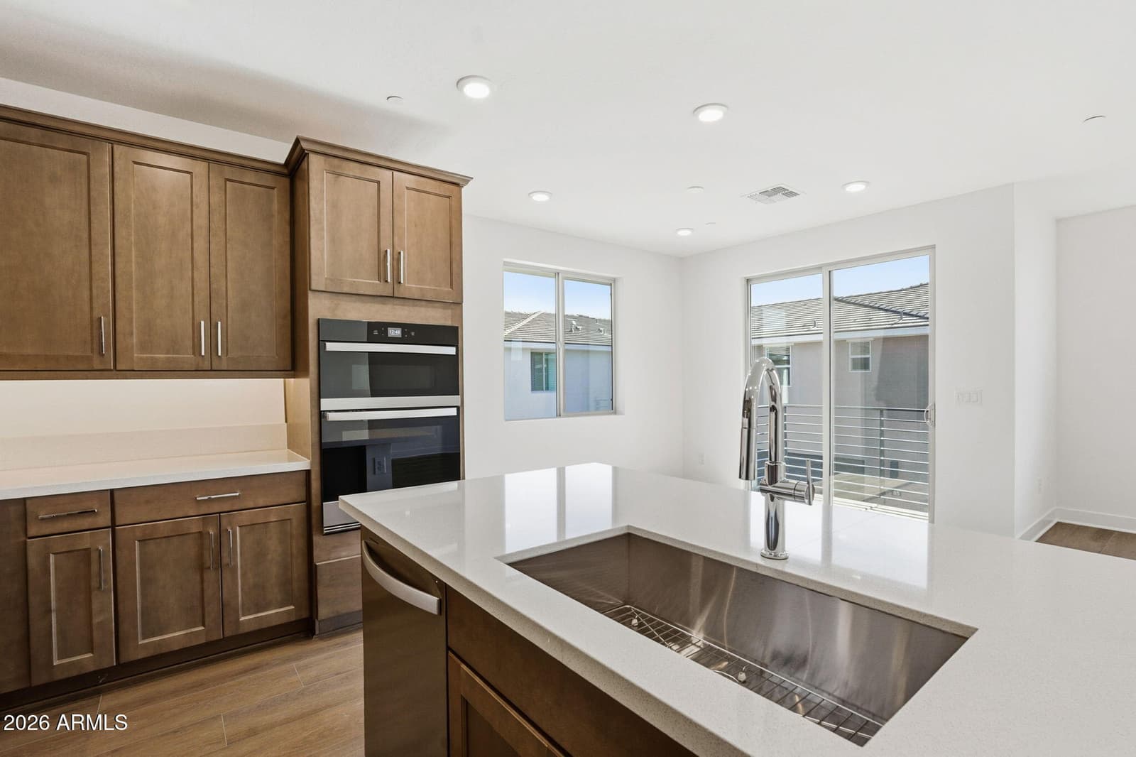 2121 W SONORAN DESERT Drive 126, Phoenix, AZ 85085 — photo 17 of 34