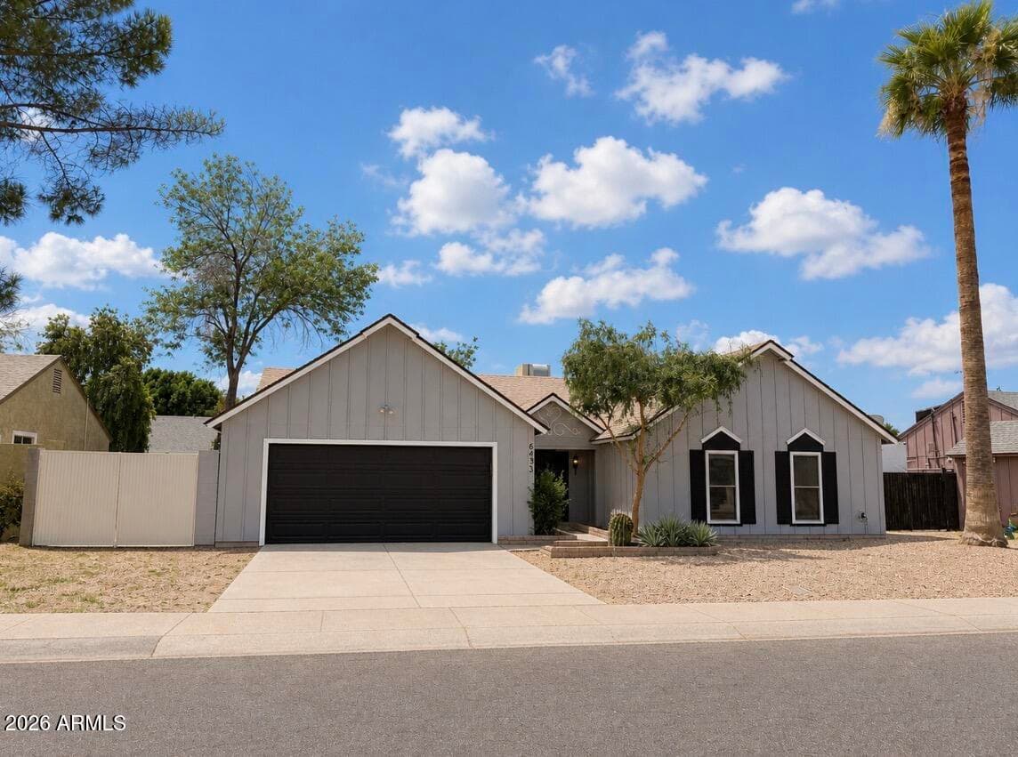 6433 W KINGS Avenue, Glendale, AZ 85306 — photo 1 of 36
