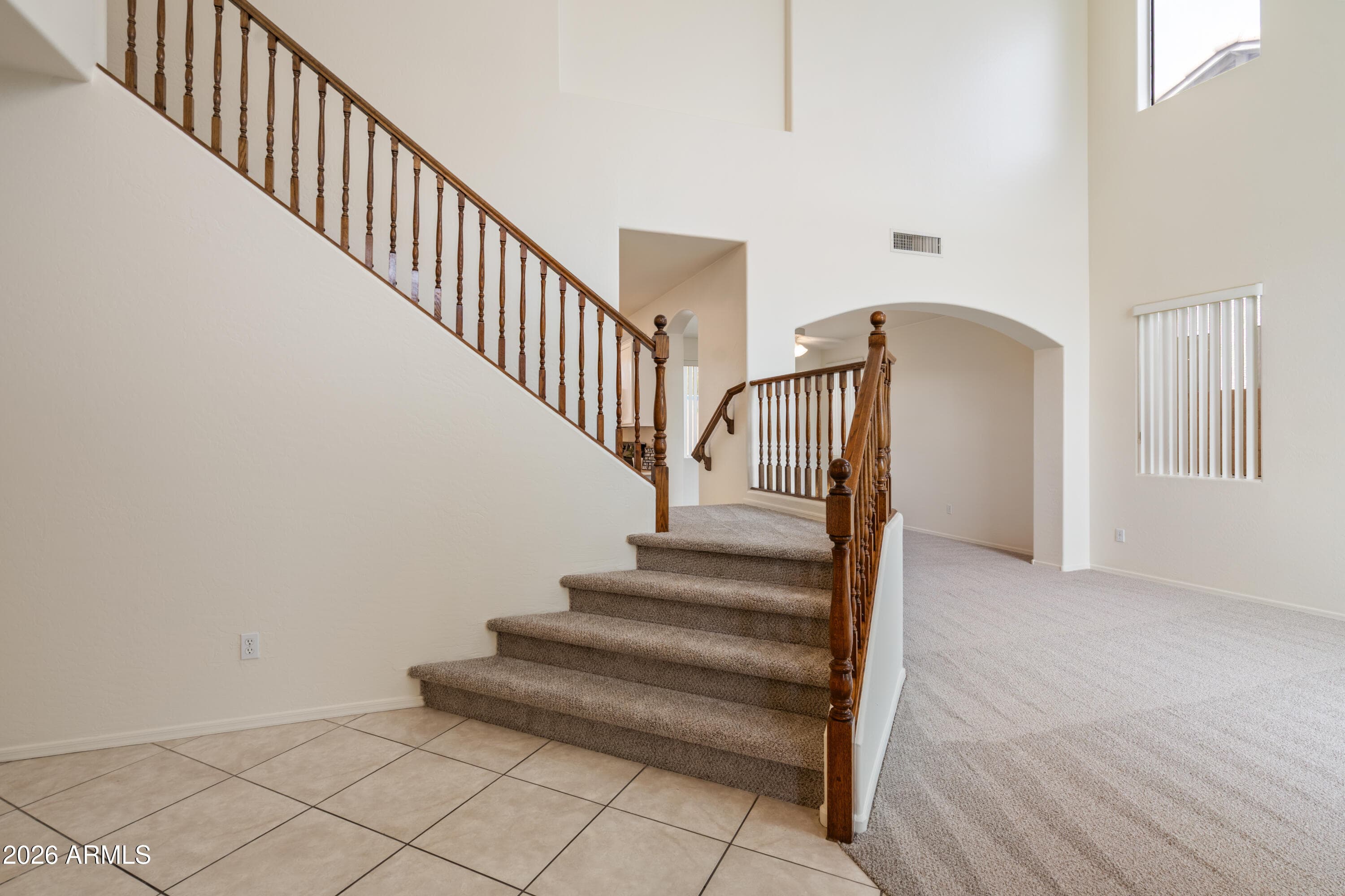 7178 W HONEYSUCKLE Drive W, Peoria, AZ 85383 — photo 4 of 64