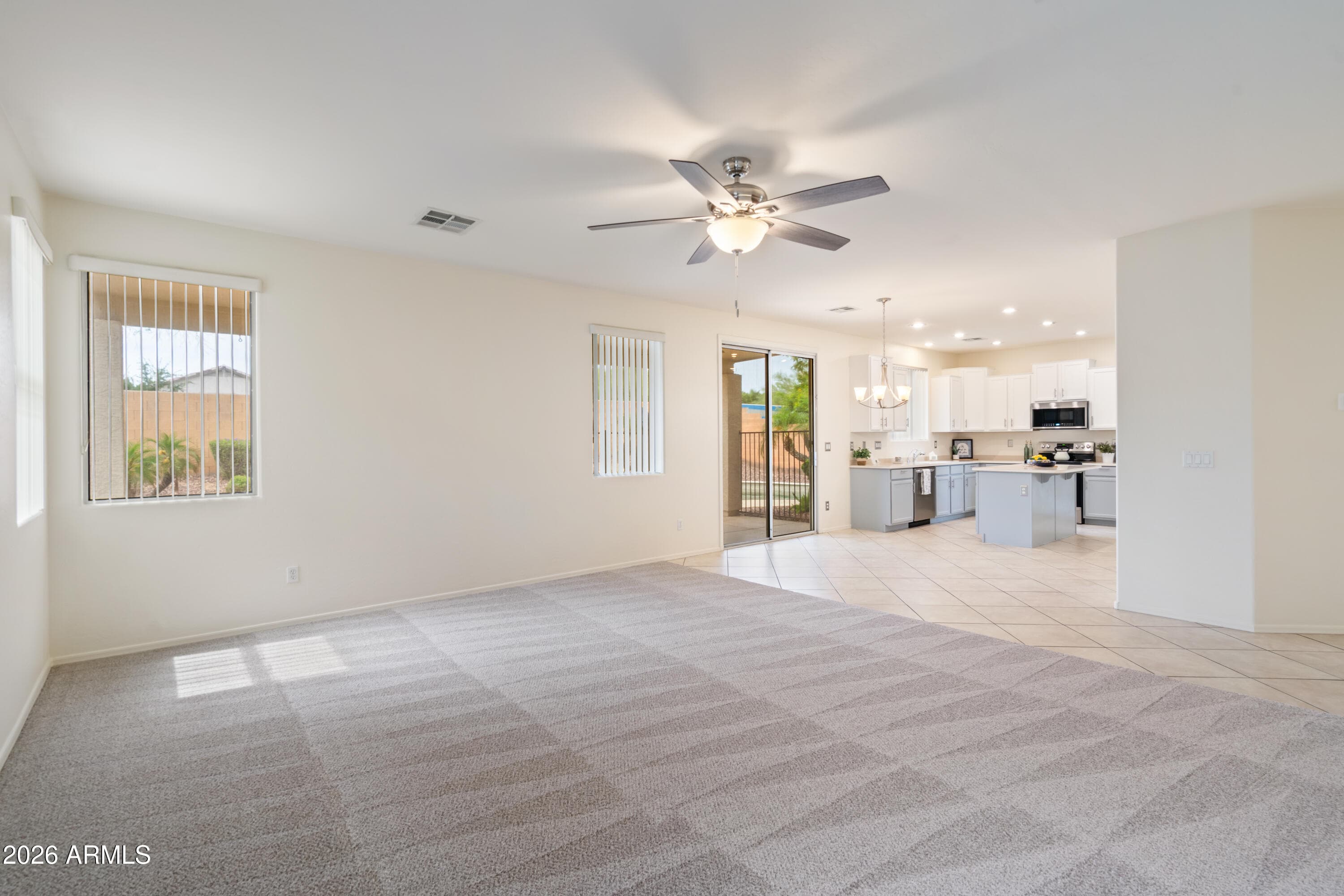 7178 W HONEYSUCKLE Drive W, Peoria, AZ 85383 — photo 20 of 64