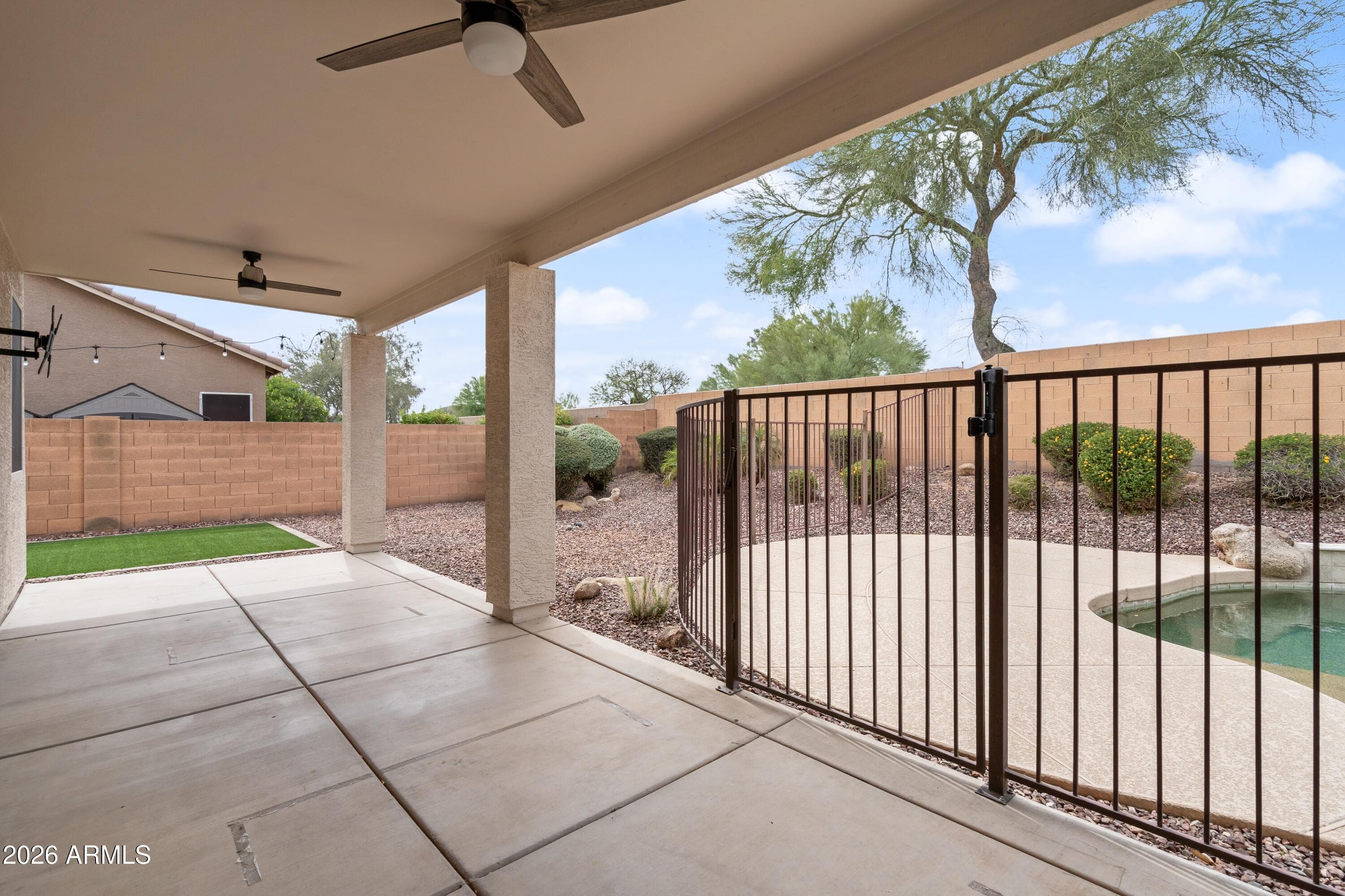 7178 W HONEYSUCKLE Drive W, Peoria, AZ 85383 — photo 44 of 64