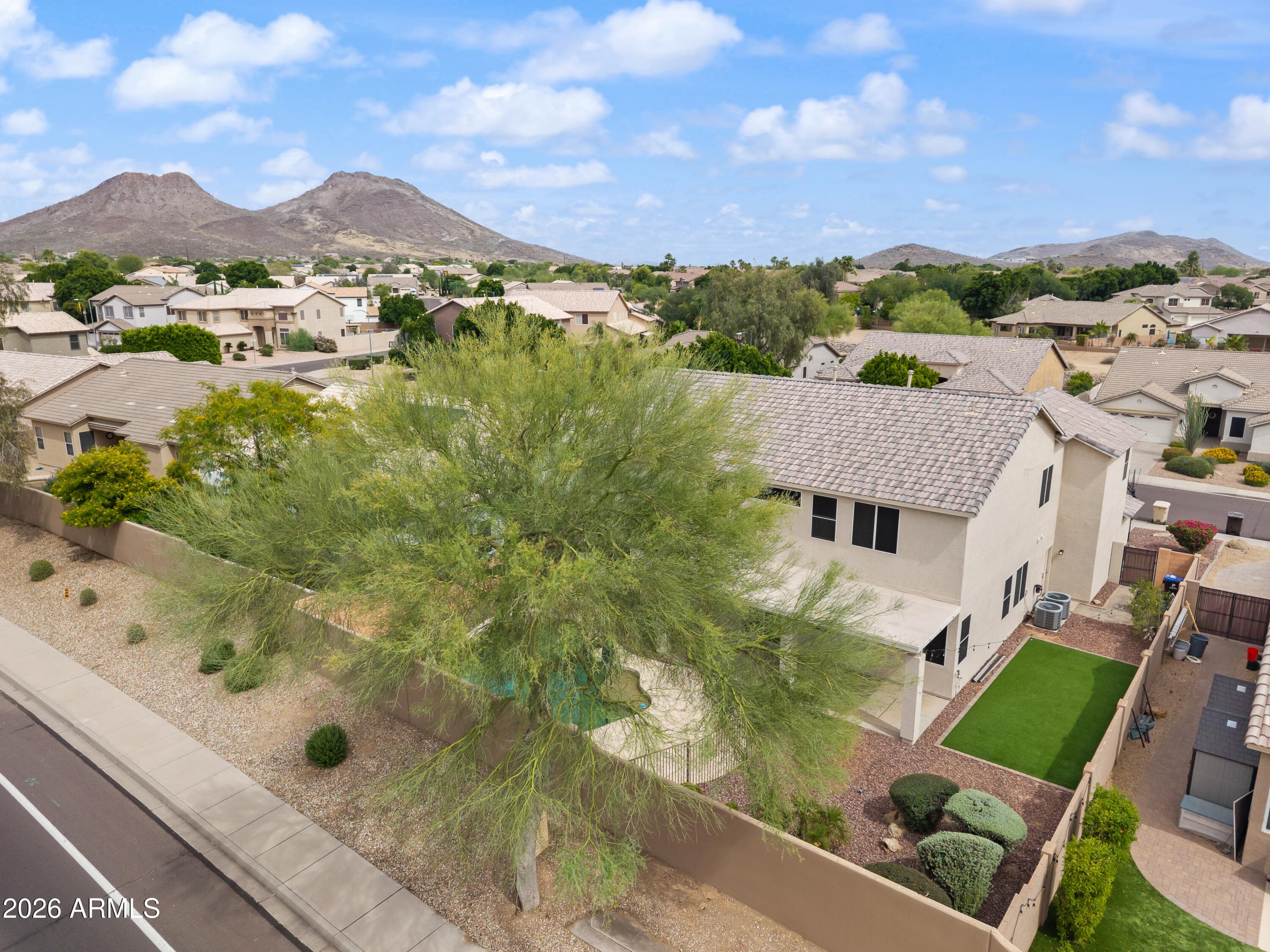 7178 W HONEYSUCKLE Drive W, Peoria, AZ 85383 — photo 56 of 64