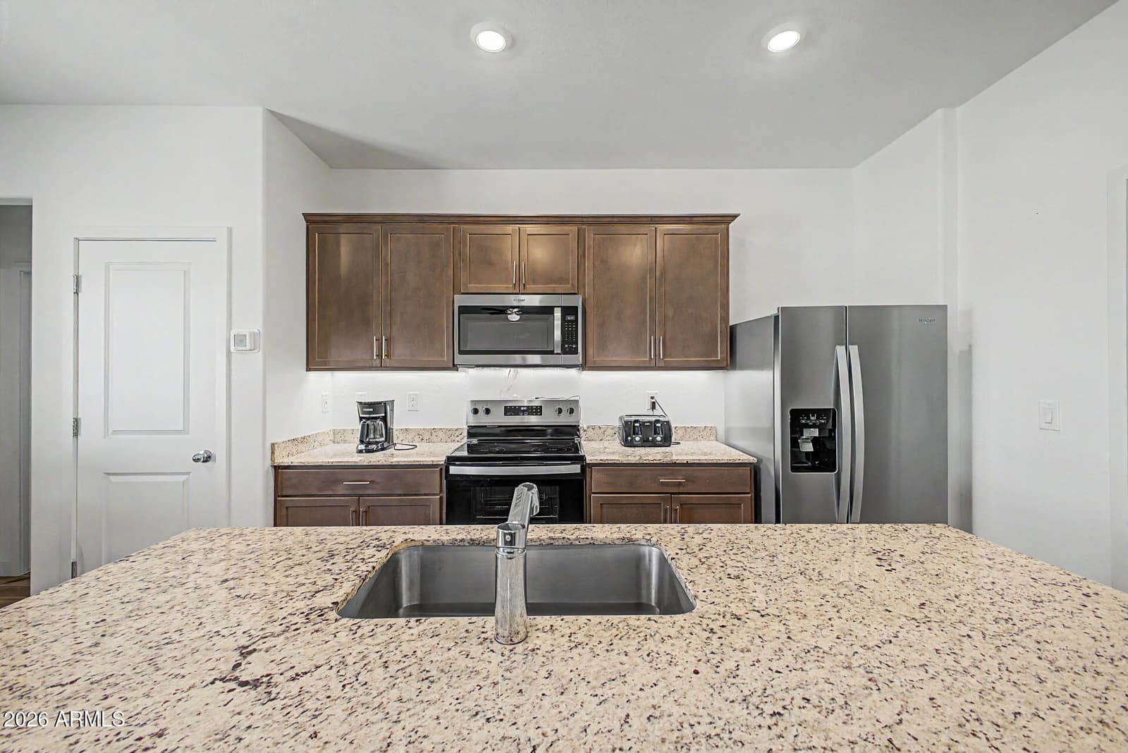 640 N CROWNED DOVE Trail, Casa Grande, AZ 85122 — photo 12 of 29