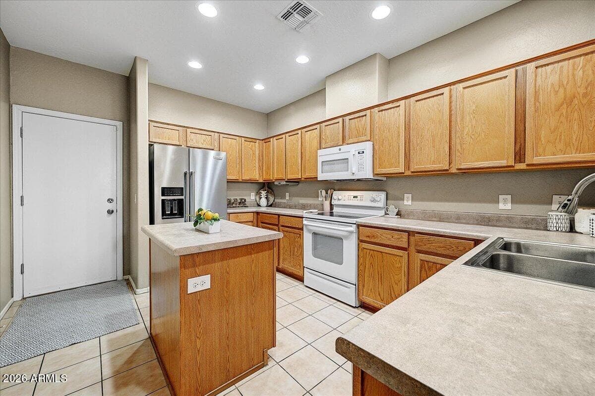 42424 N GAVILAN PEAK Parkway 7102, Anthem, AZ 85086 — photo 14 of 53