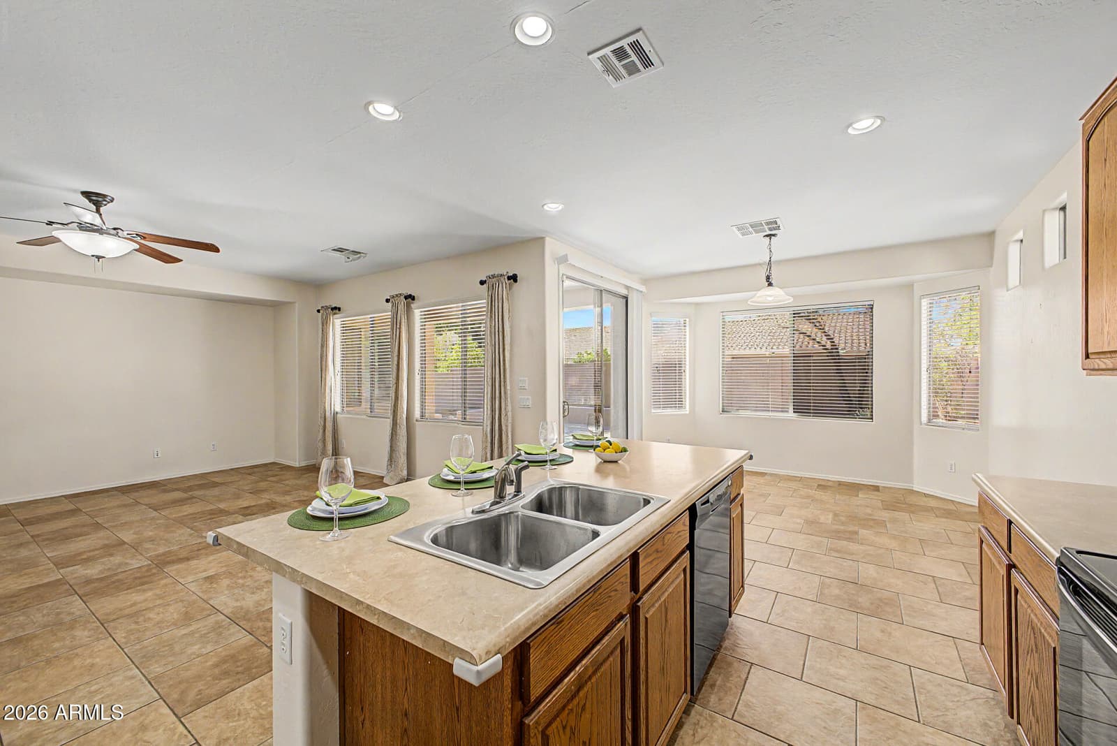 2124 W RED BIRD Road, Phoenix, AZ 85085 — photo 13 of 29