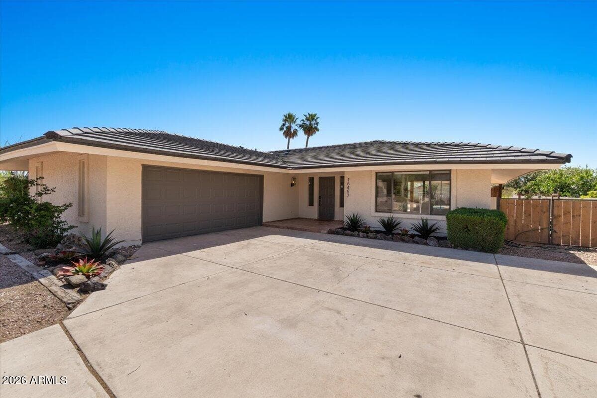 16457 N ASPEN Drive, Fountain Hills, AZ 85268 — photo 1 of 36