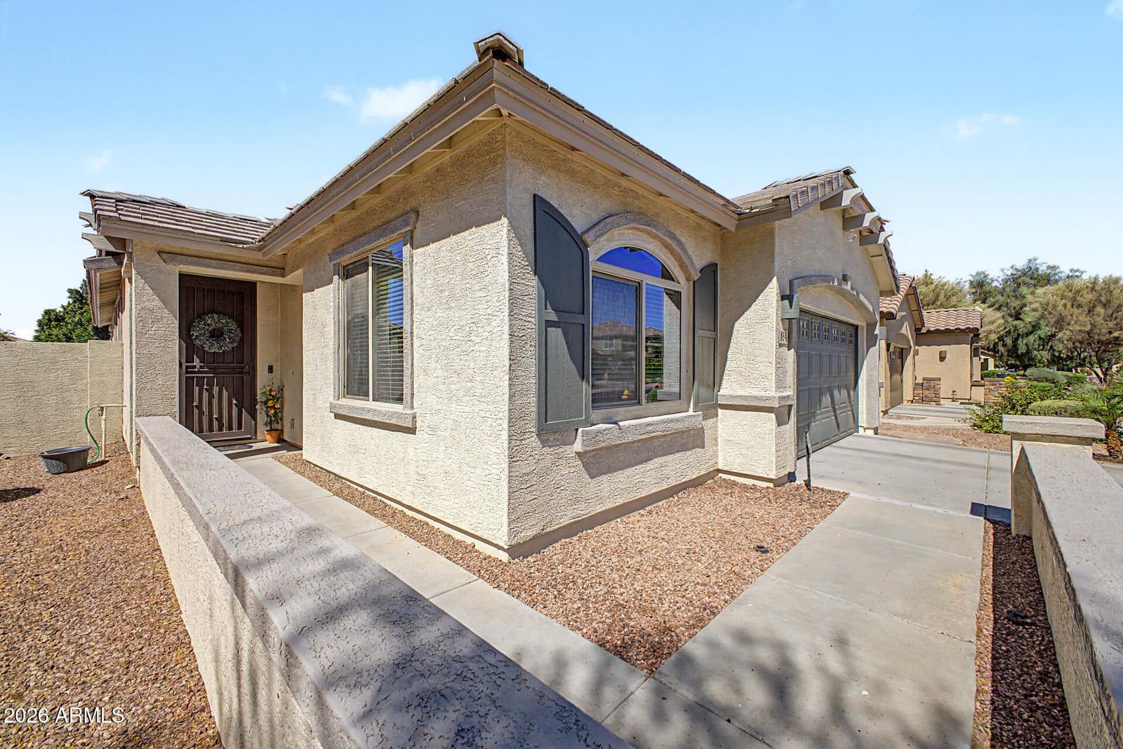 854 E TEKOA Avenue, Gilbert, AZ 85298 — photo 4 of 33