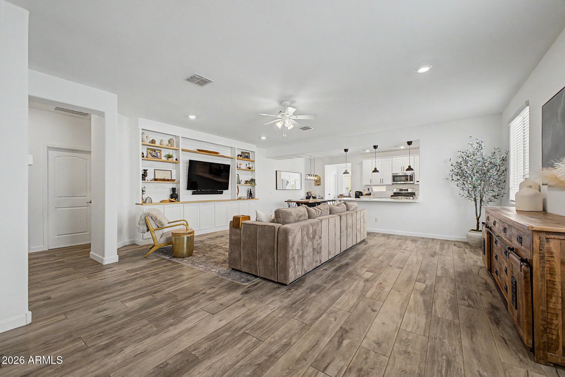 4016 E MARK Lane, Cave Creek, AZ 85331 — photo 4 of 49
