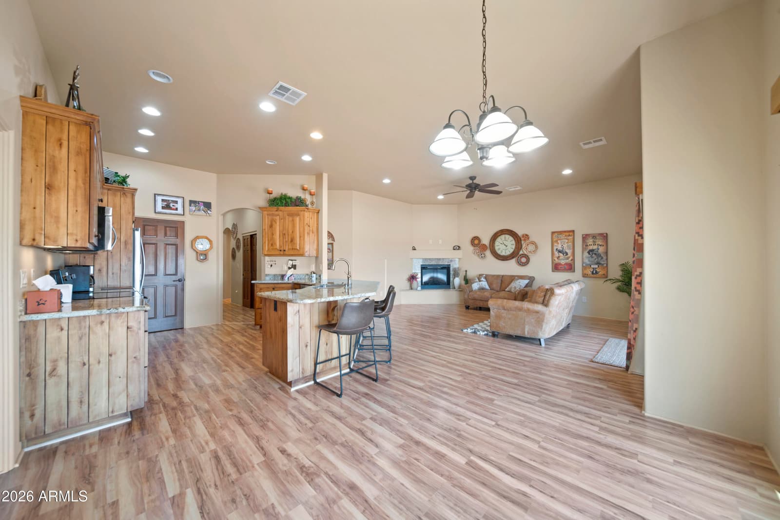 51921 N 461 Avenue, Wickenburg, AZ 85390 — photo 5 of 41