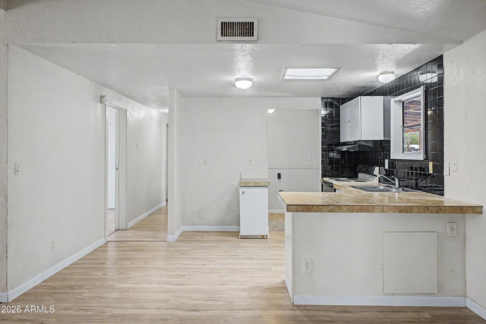 1490 N 180th Drive, Goodyear, AZ 85338 — photo 11 of 34