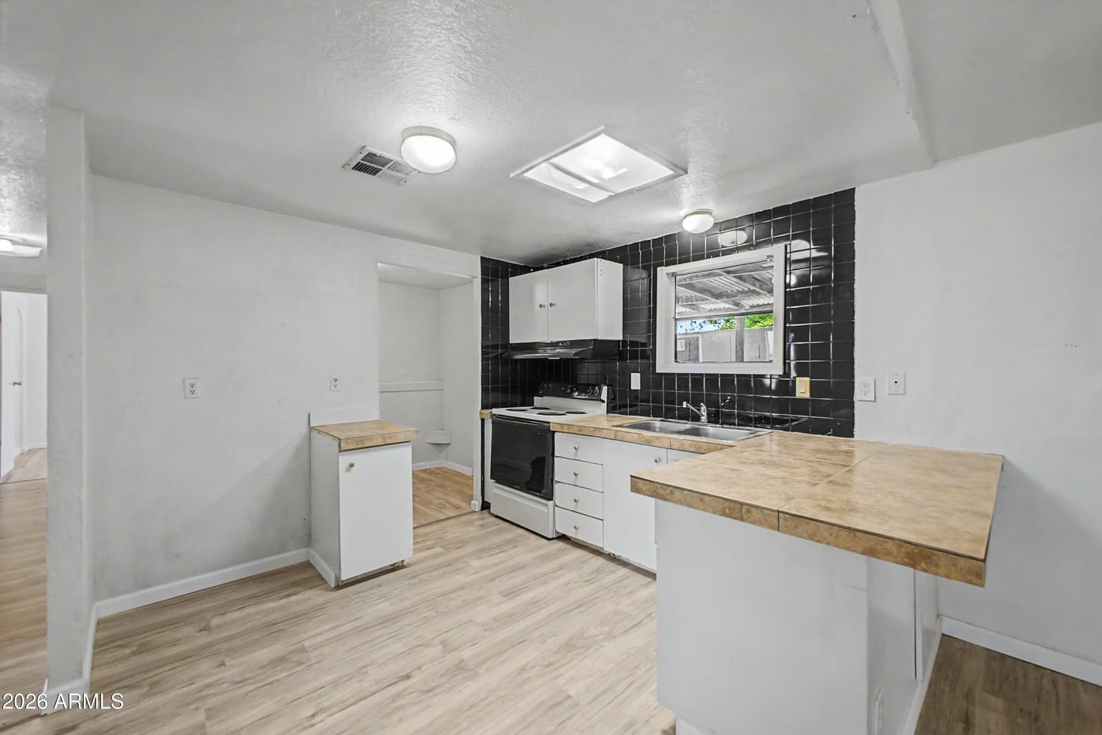 1490 N 180th Drive, Goodyear, AZ 85338 — photo 14 of 34