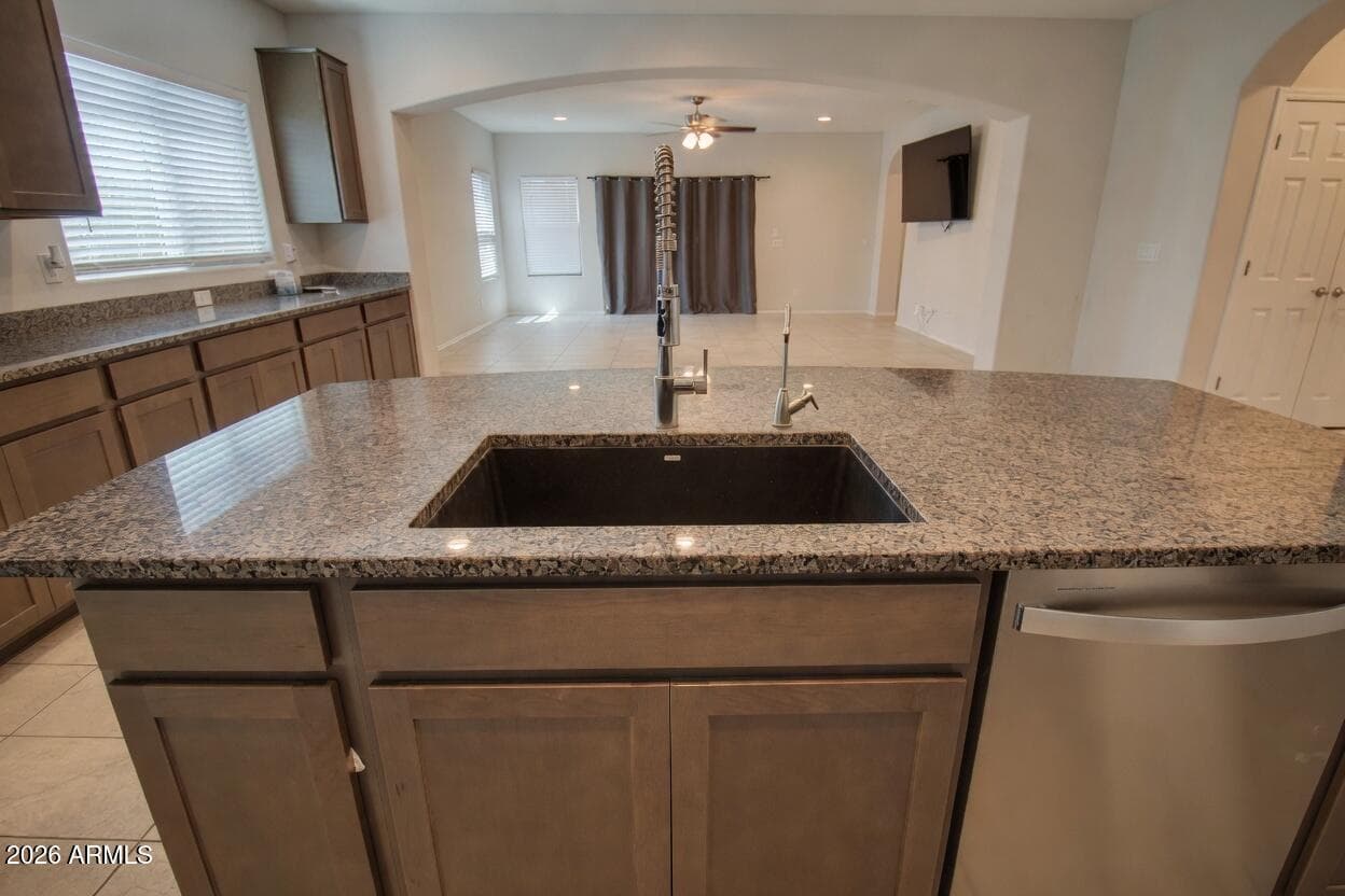 6384 W GEORGETOWN Way, Florence, AZ 85132 — photo 32 of 50