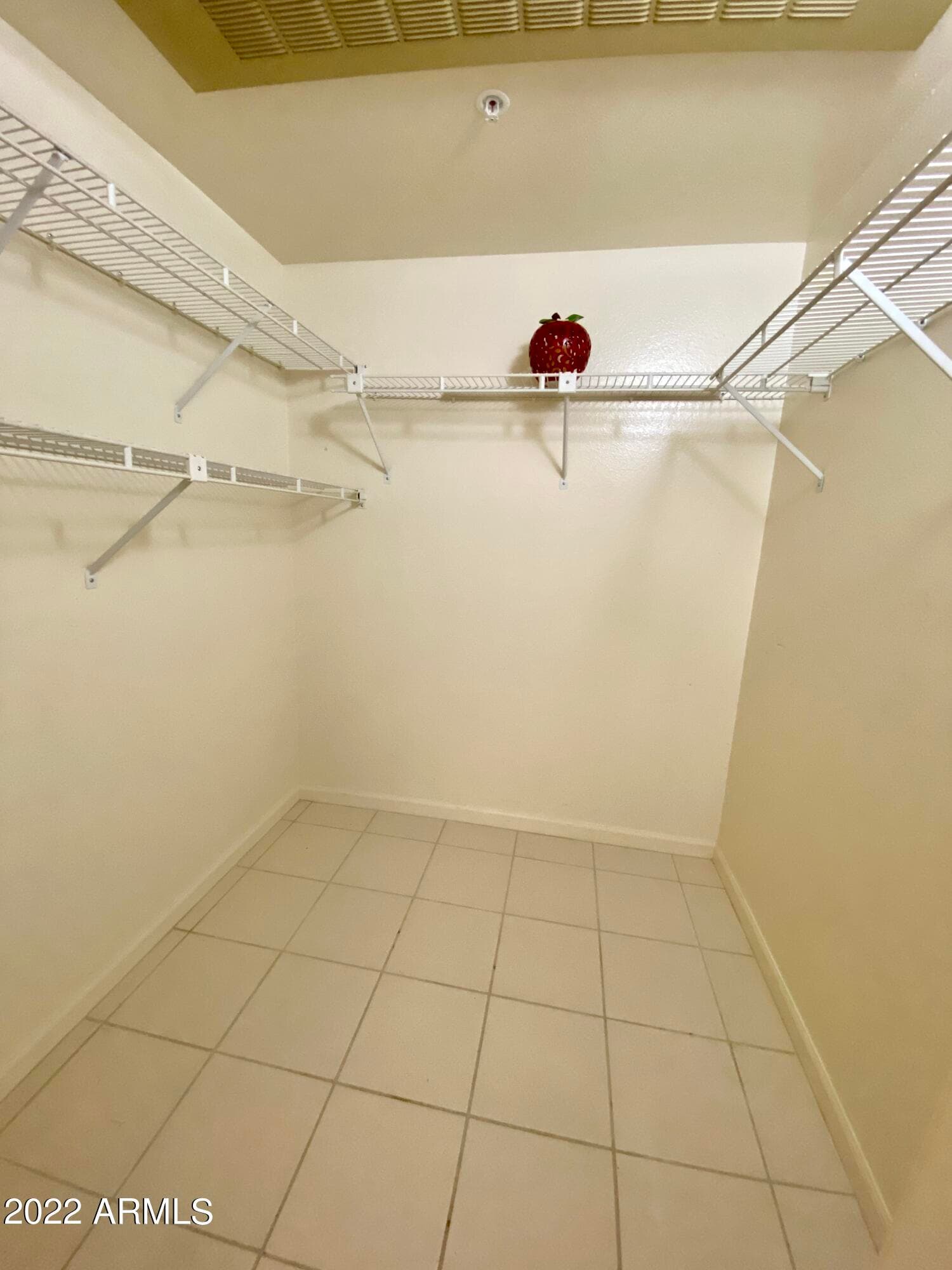 10330 W Thunderbird Boulevard B204, Sun City, AZ 85351 — photo 10 of 35