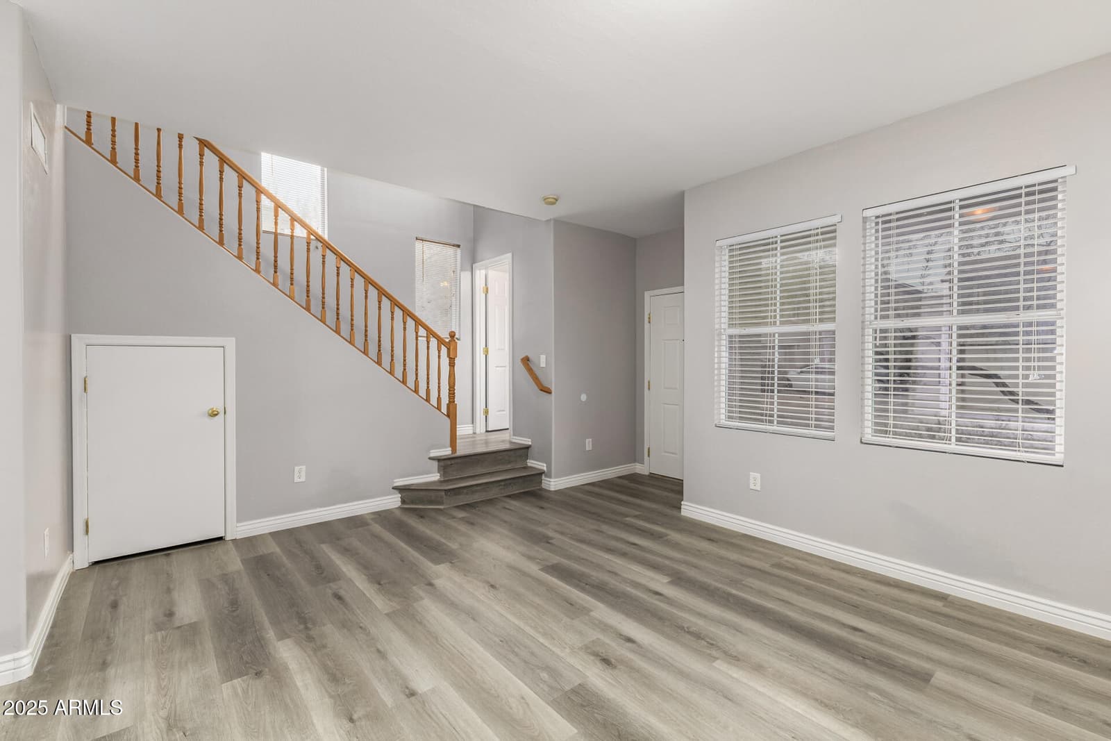 3006 W FERRUCCIO Place, Phoenix, AZ 85086 — photo 4 of 30