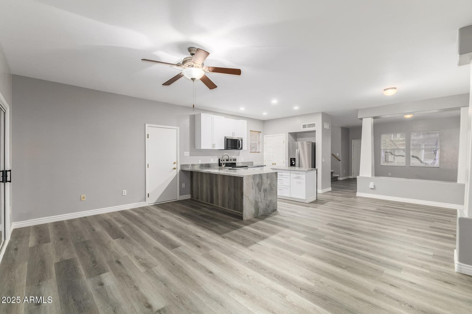 3006 W FERRUCCIO Place, Phoenix, AZ 85086 — photo 12 of 30