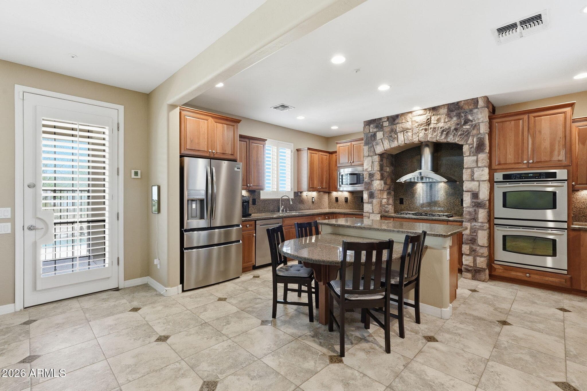 8638 W BRILES Road, Peoria, AZ 85383 — photo 11 of 90