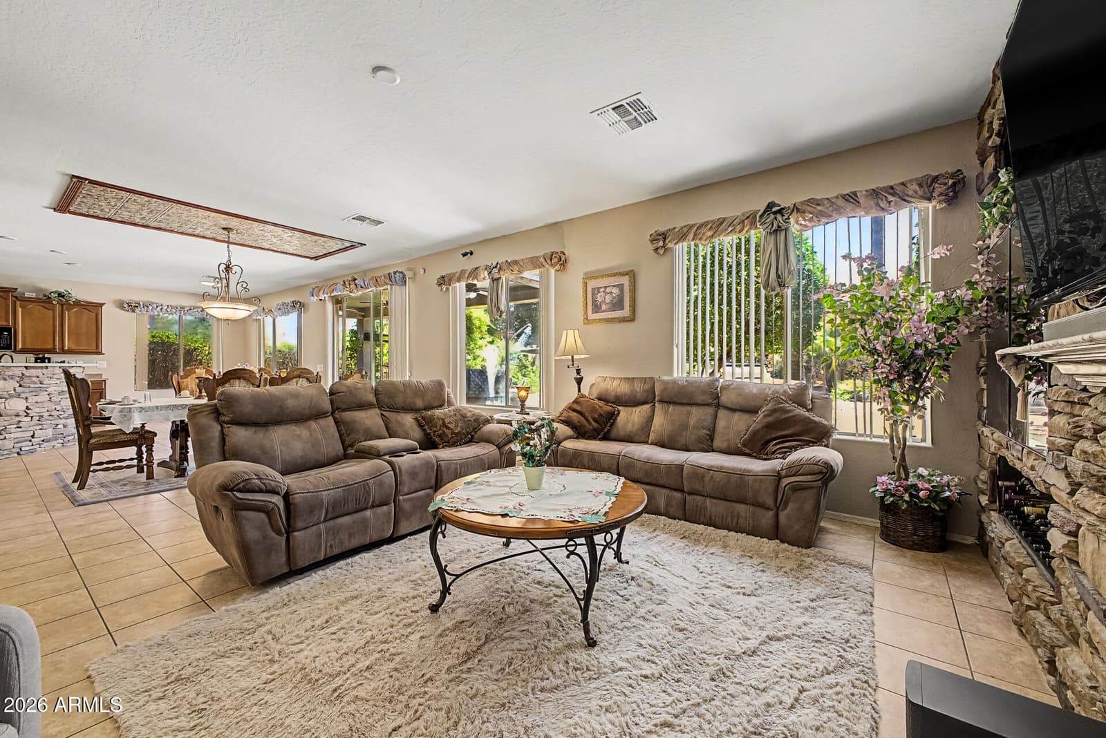 9807 S 43RD Lane, Laveen, AZ 85339 — photo 12 of 35